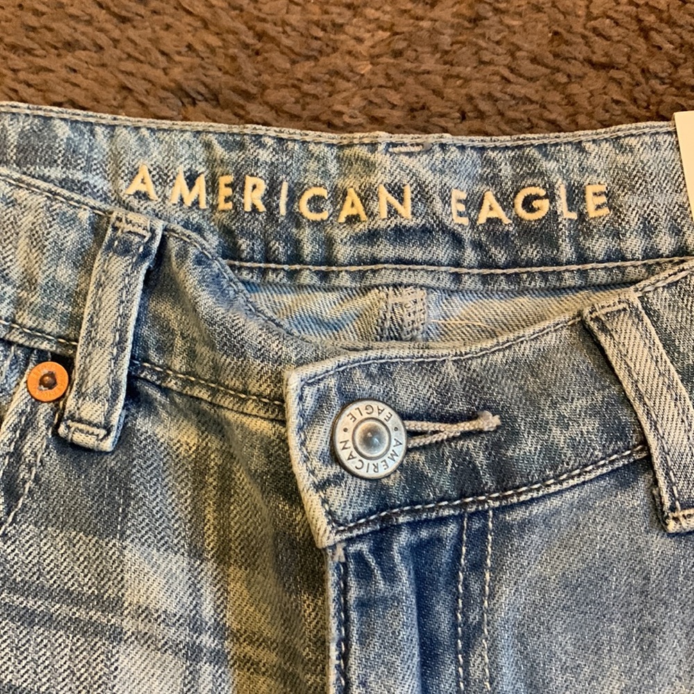 High Rise Mom shorts - Picture 2 of 4